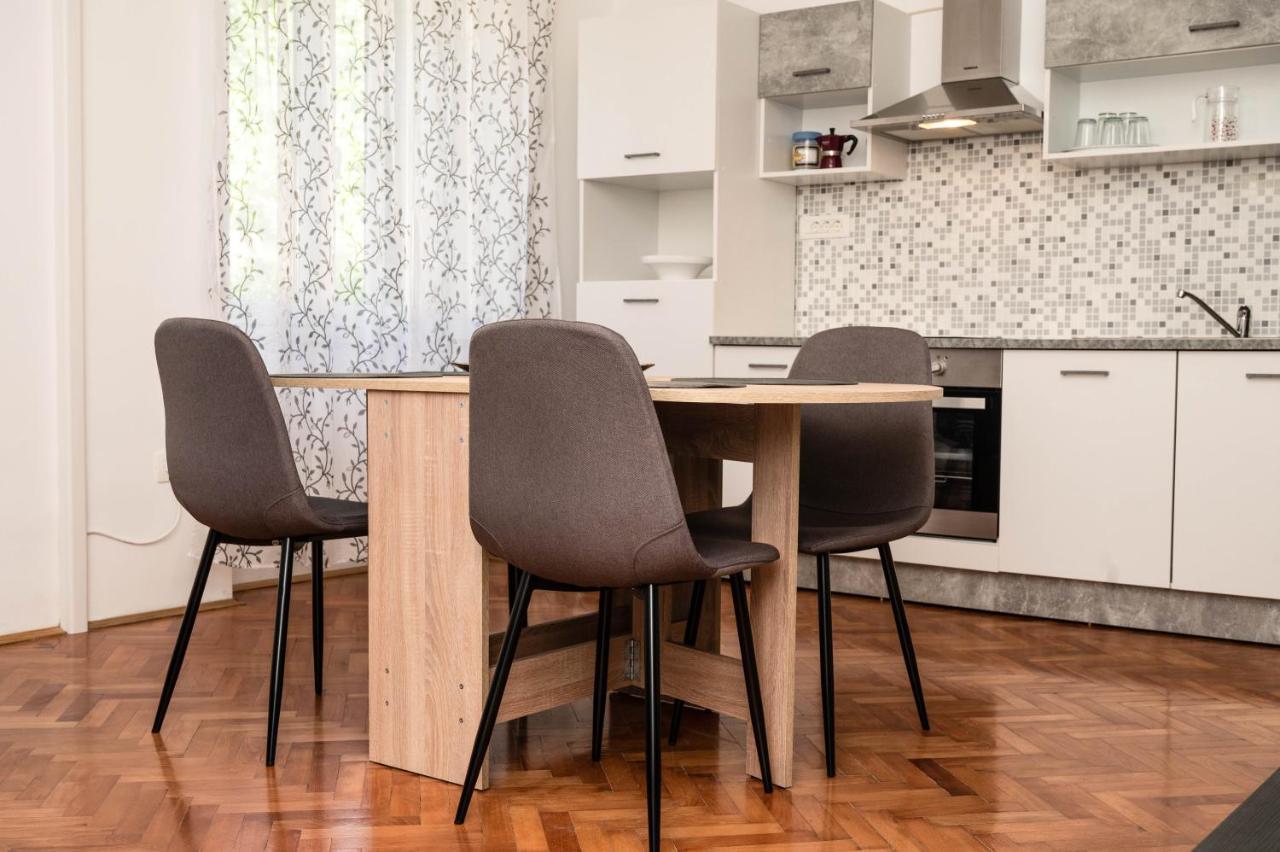 Apartment Marta Rasa Ngoại thất bức ảnh