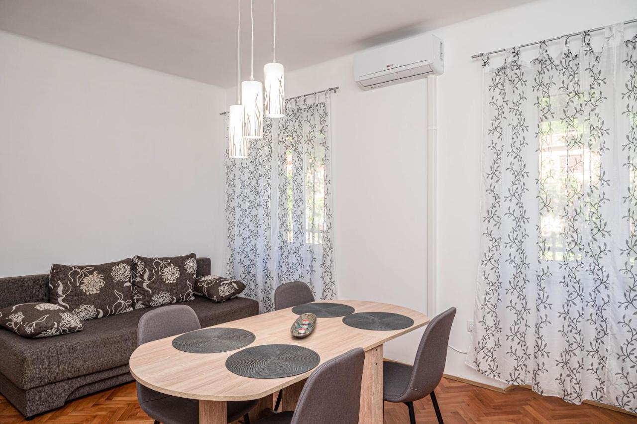 Apartment Marta Rasa Ngoại thất bức ảnh